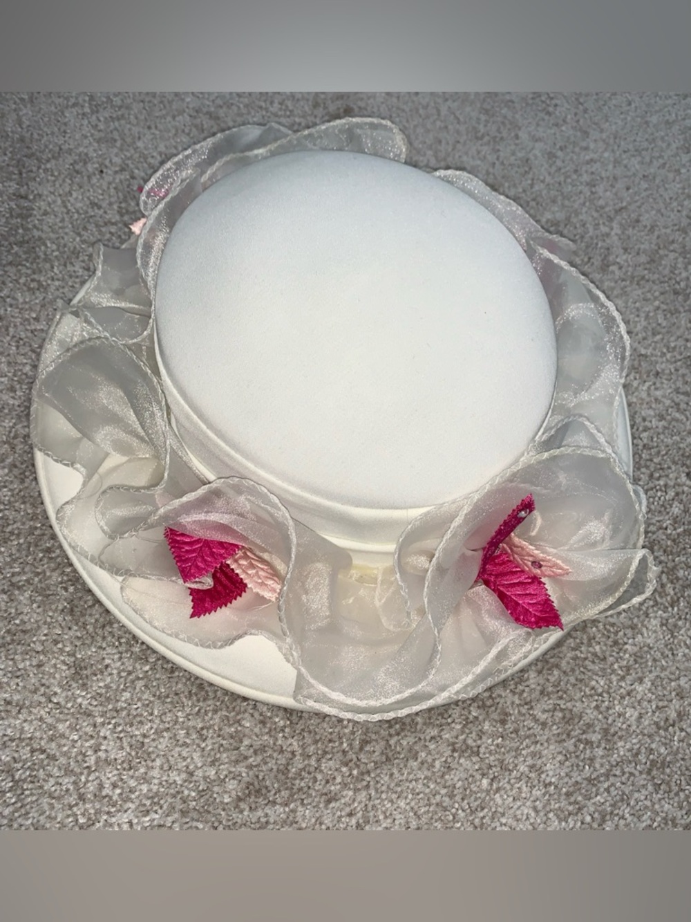 Perche White/ Pink Derby Hat